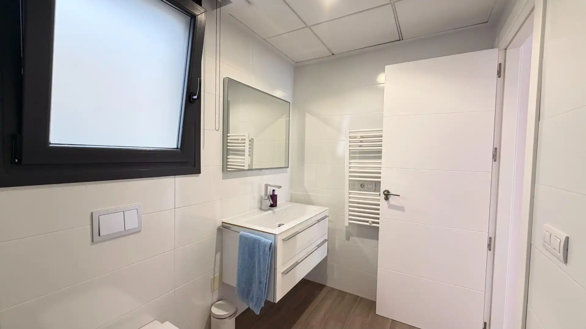 Bathroom of Houses for sale in Torrevieja  with Air Conditioner, Private garden and Terrace
