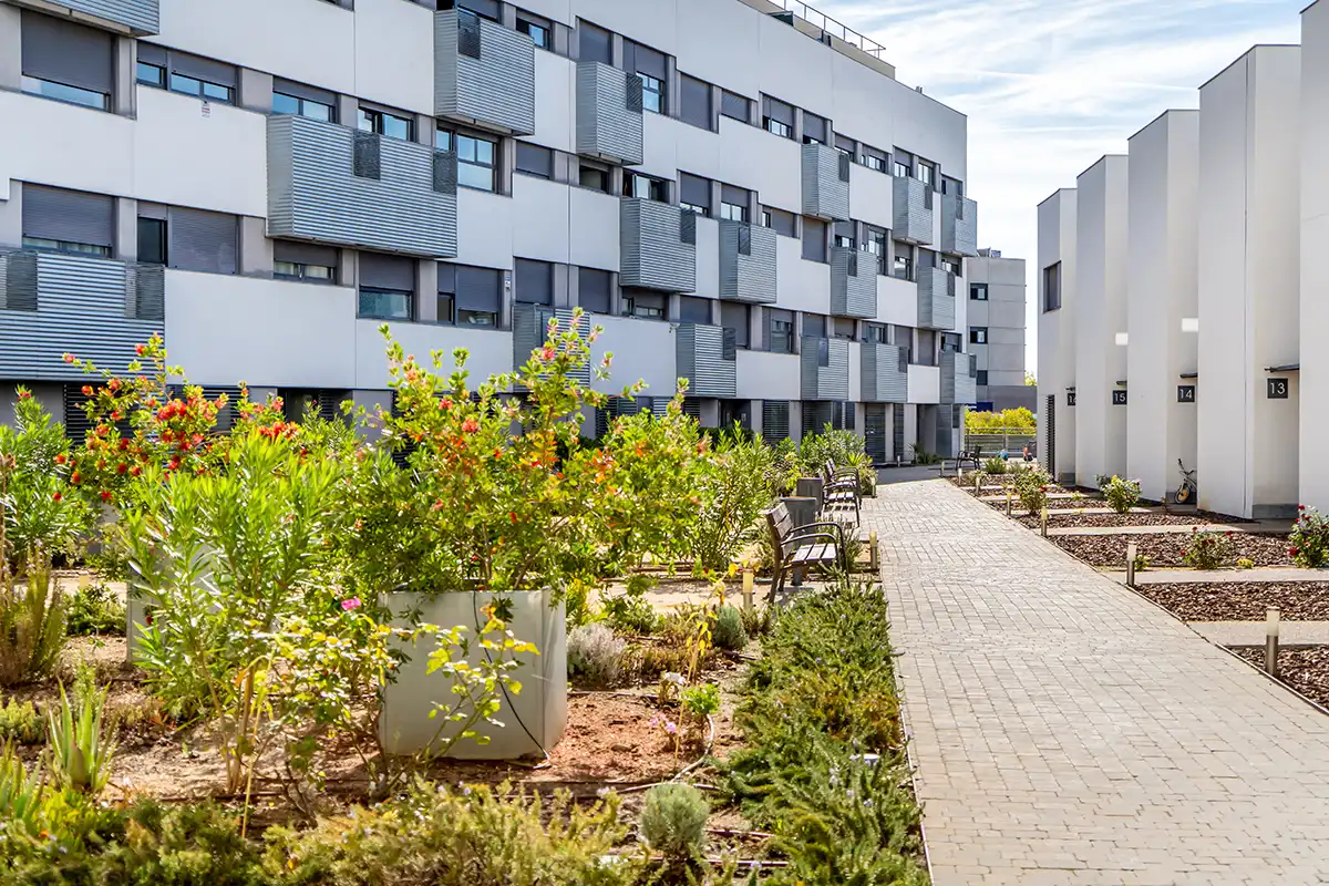 Vista exterior de Dúplex en venta en Torrejón de Ardoz con Trastero