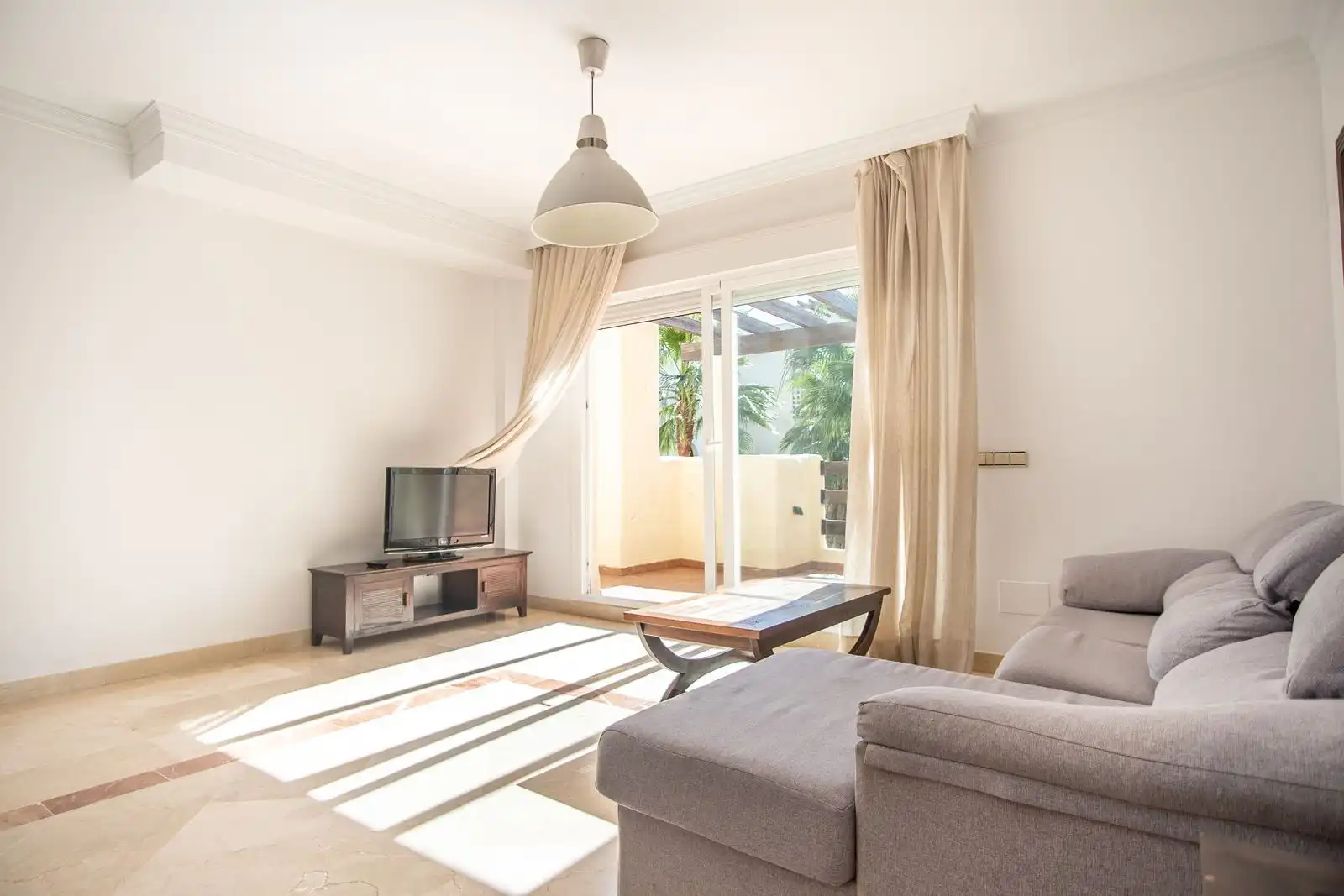 Wohnung mit Pool zum Verkauf in Calle Condado de Huelva 12, imagen 3