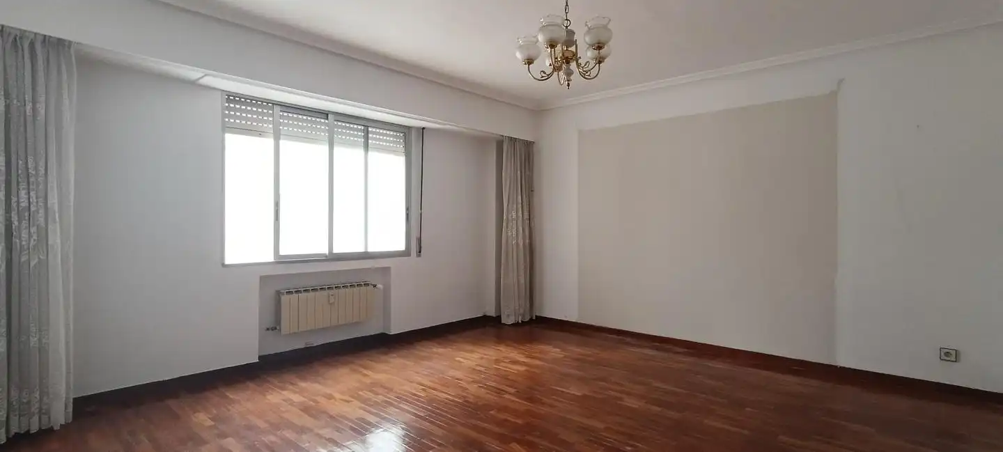 Sala de estar de Apartamento en venta en León Capital  con Calefacción y Terraza