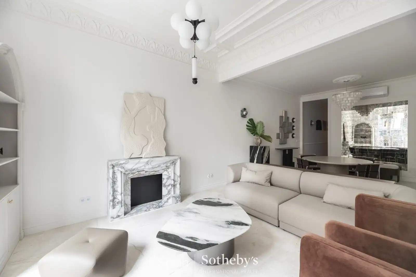 Sala d'estar de Apartament en venda en Barcelona amb Aire condicionat