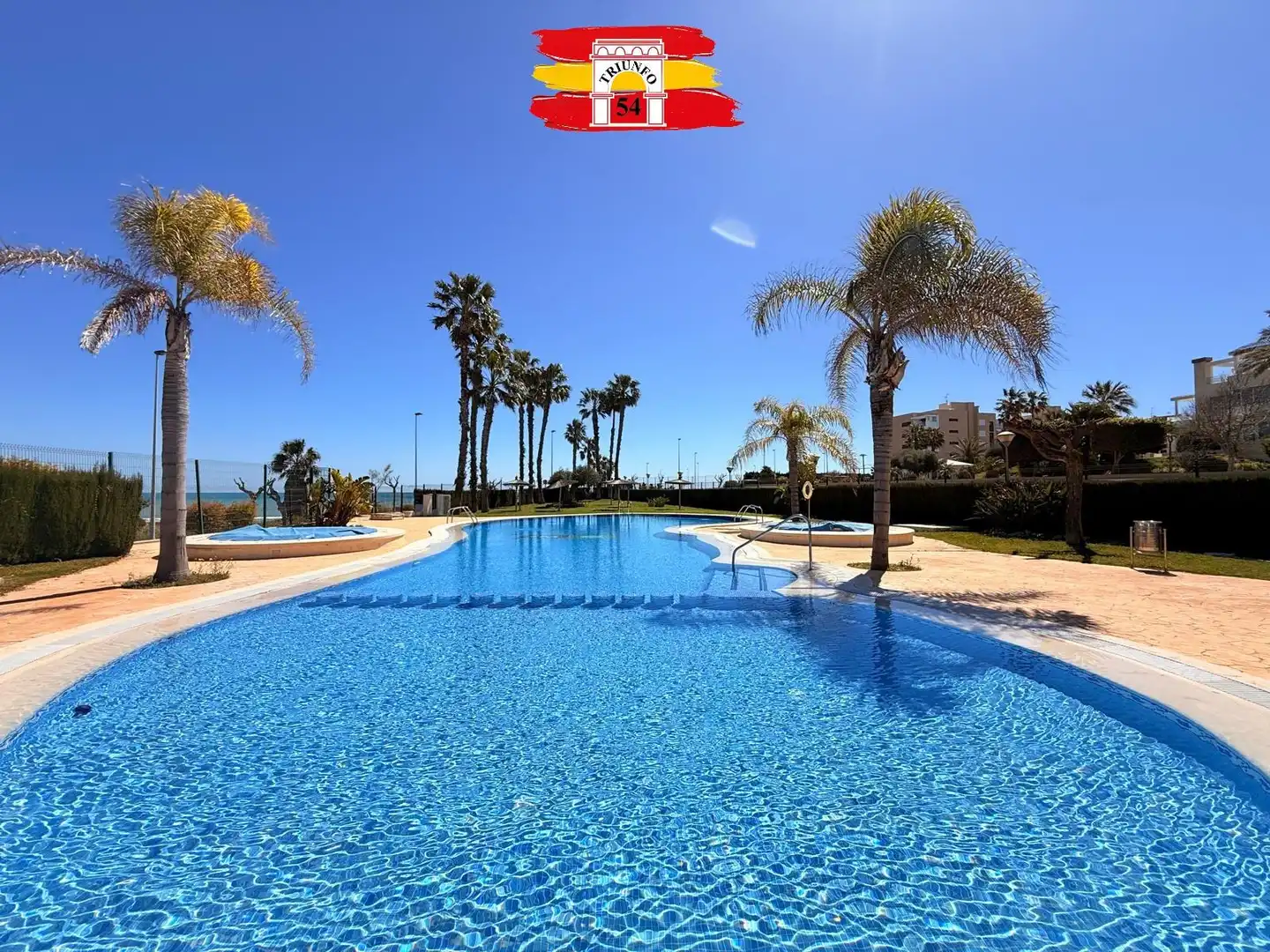 Piscina de Ático en venta en Pilar de la Horadada con Aire acondicionado, Jardín privado y Trastero