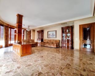 Living room of Flat for sale in Elche / Elx  with Air Conditioner, Heating and Parquet flooring