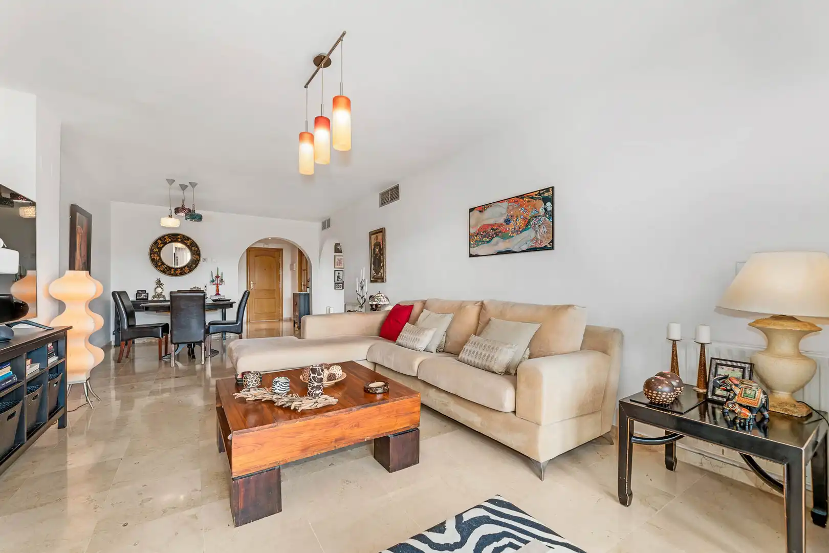 Sala de estar de Ático en venta en Marbella con Aire acondicionado, Calefacción y Terraza