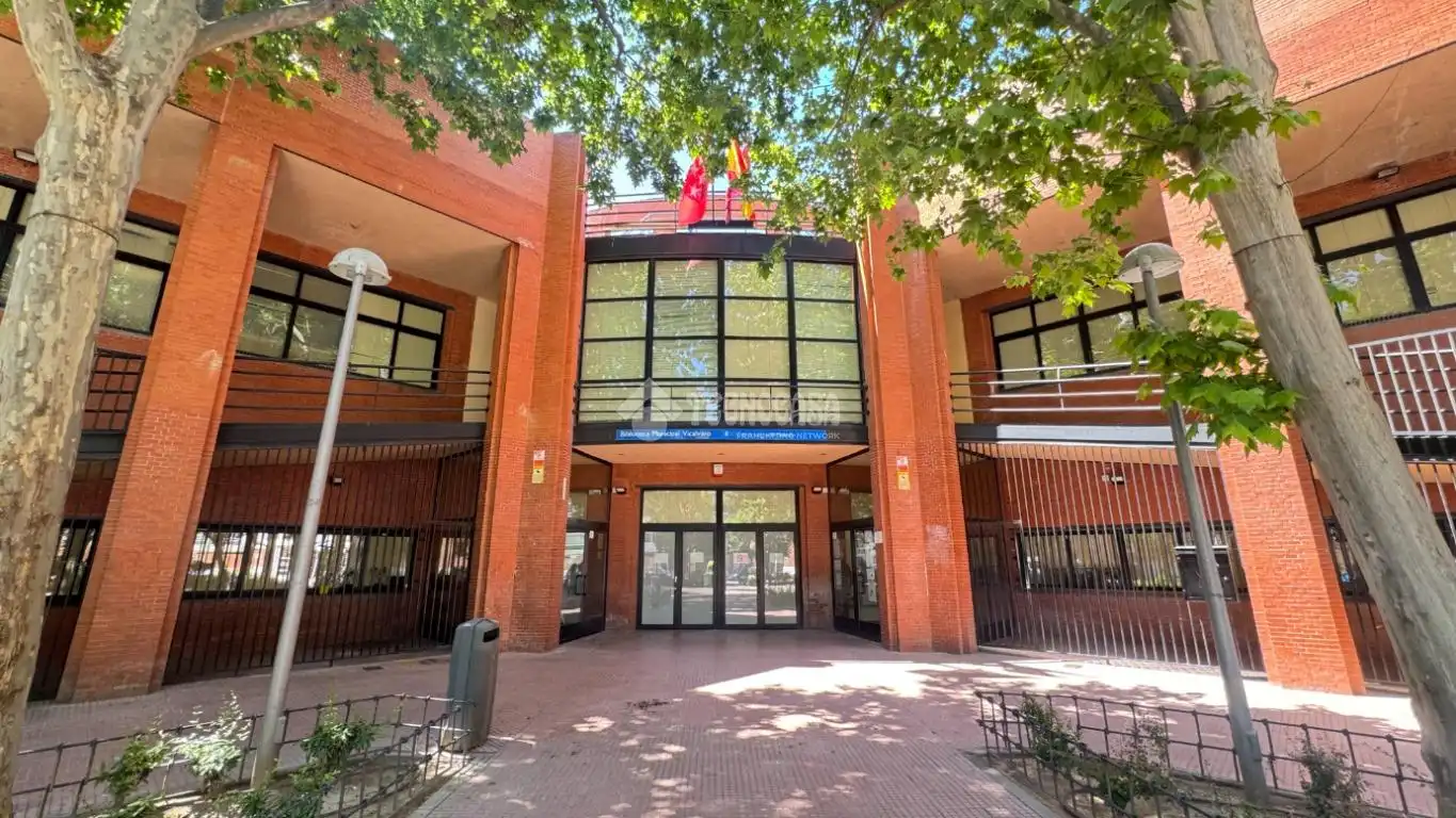 Vista exterior de Pis en venda en Madrid amb Traster