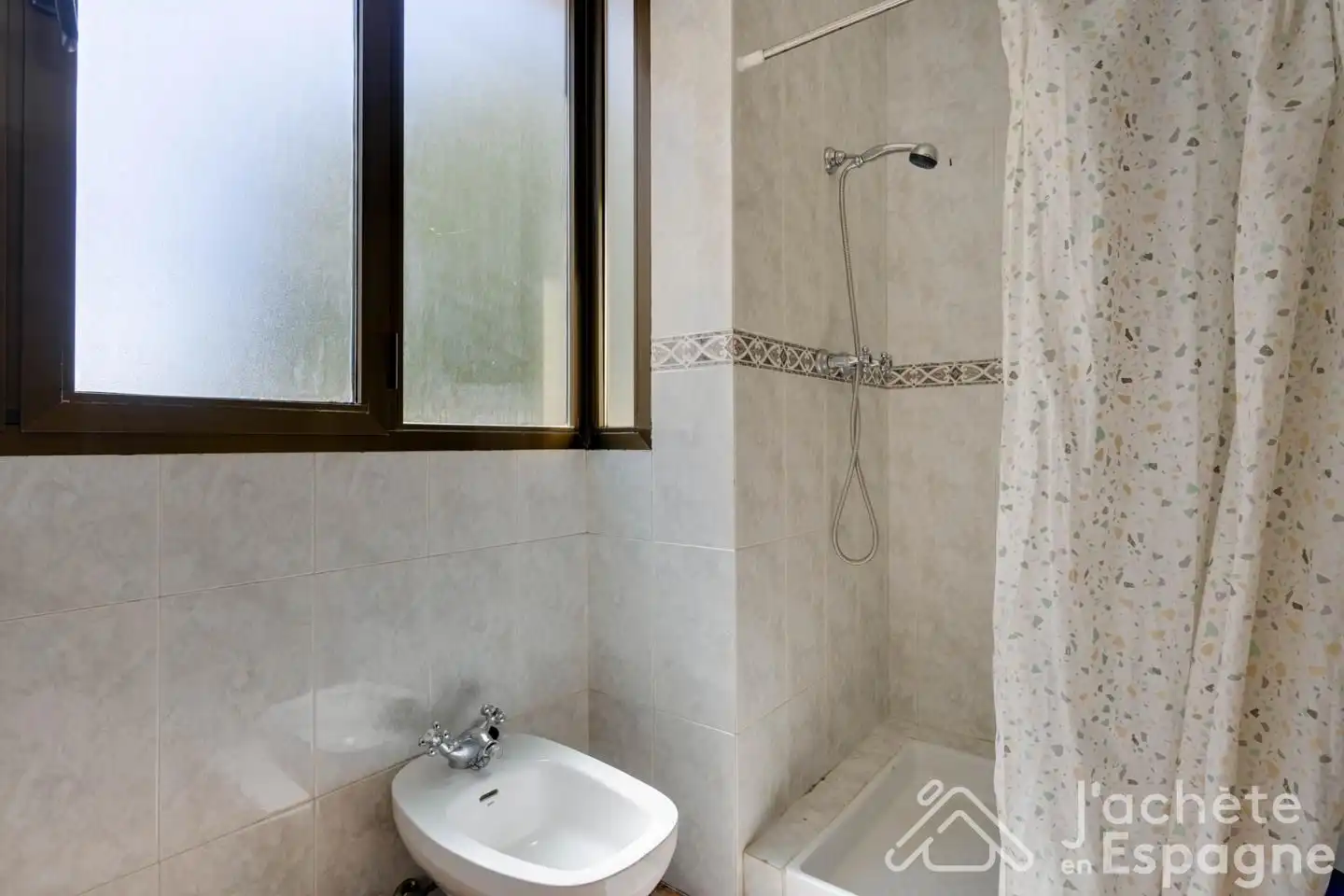 Baño de Casa o chalet en venta en Sagunto / Sagunt con Calefacción