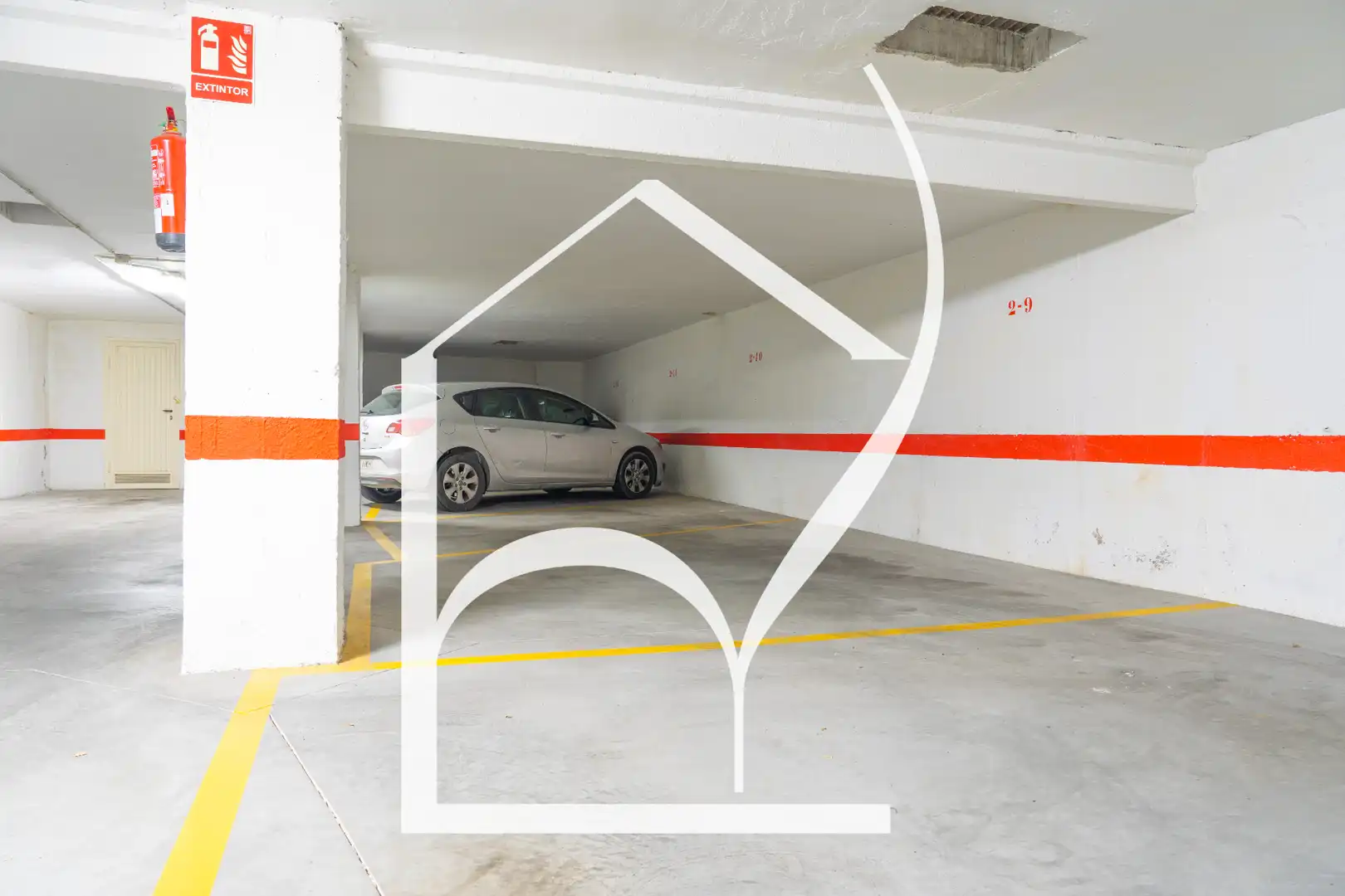 Parkplatz von Garage zum Verkauf in Salamanca