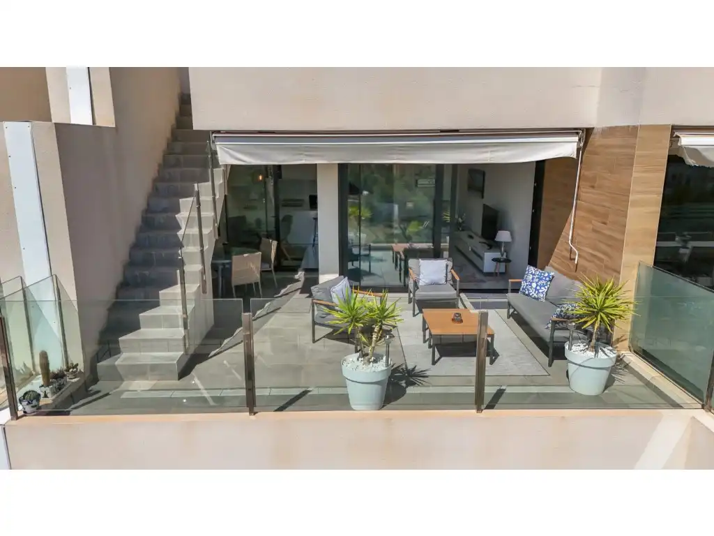 Apartamento con terraza en venta en Calle Pirineos-Filipinas, imagen 2
