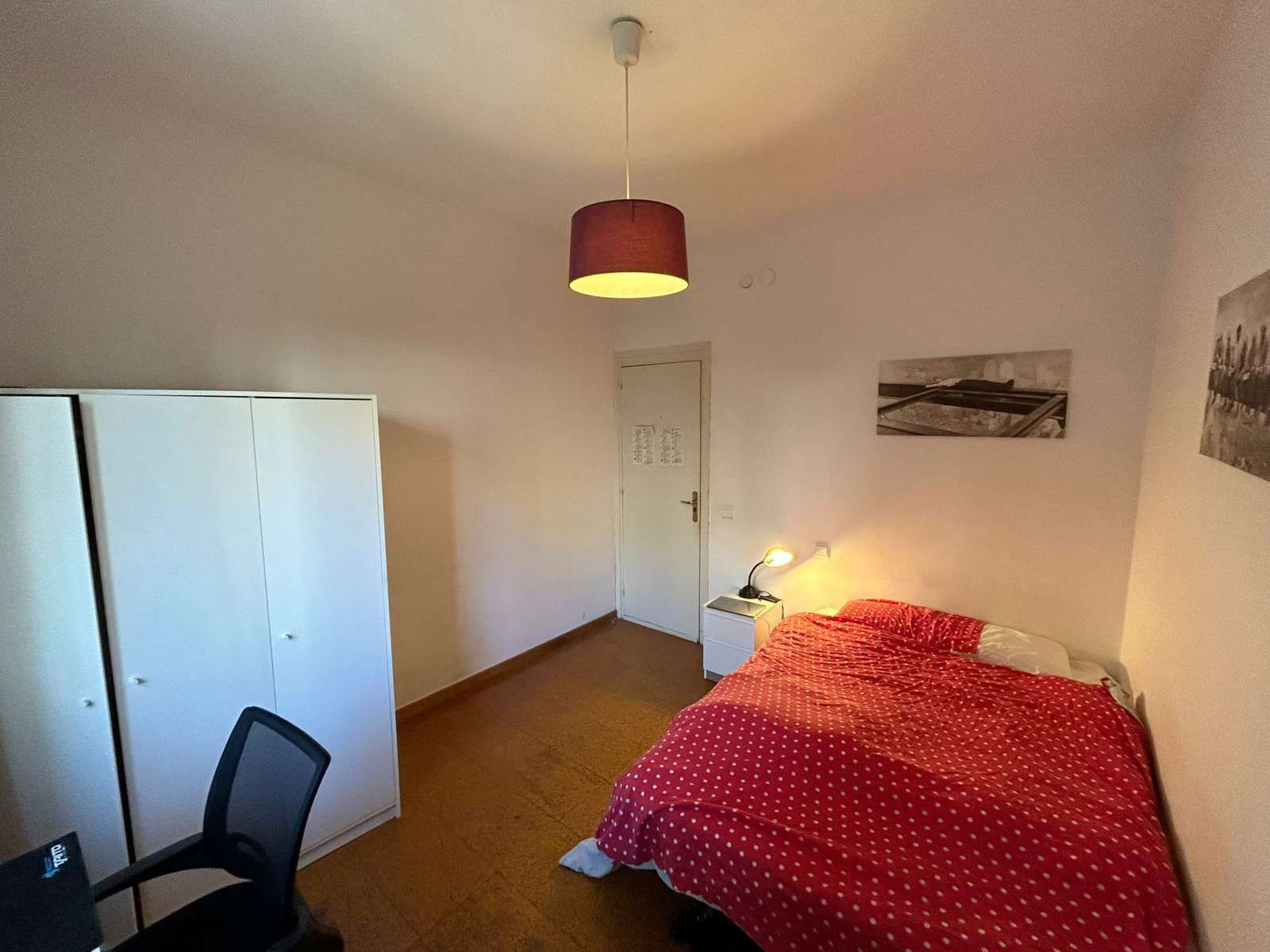 Bedroom of Flat to share in  Barcelona Capital  with Air Conditioner and Terrace