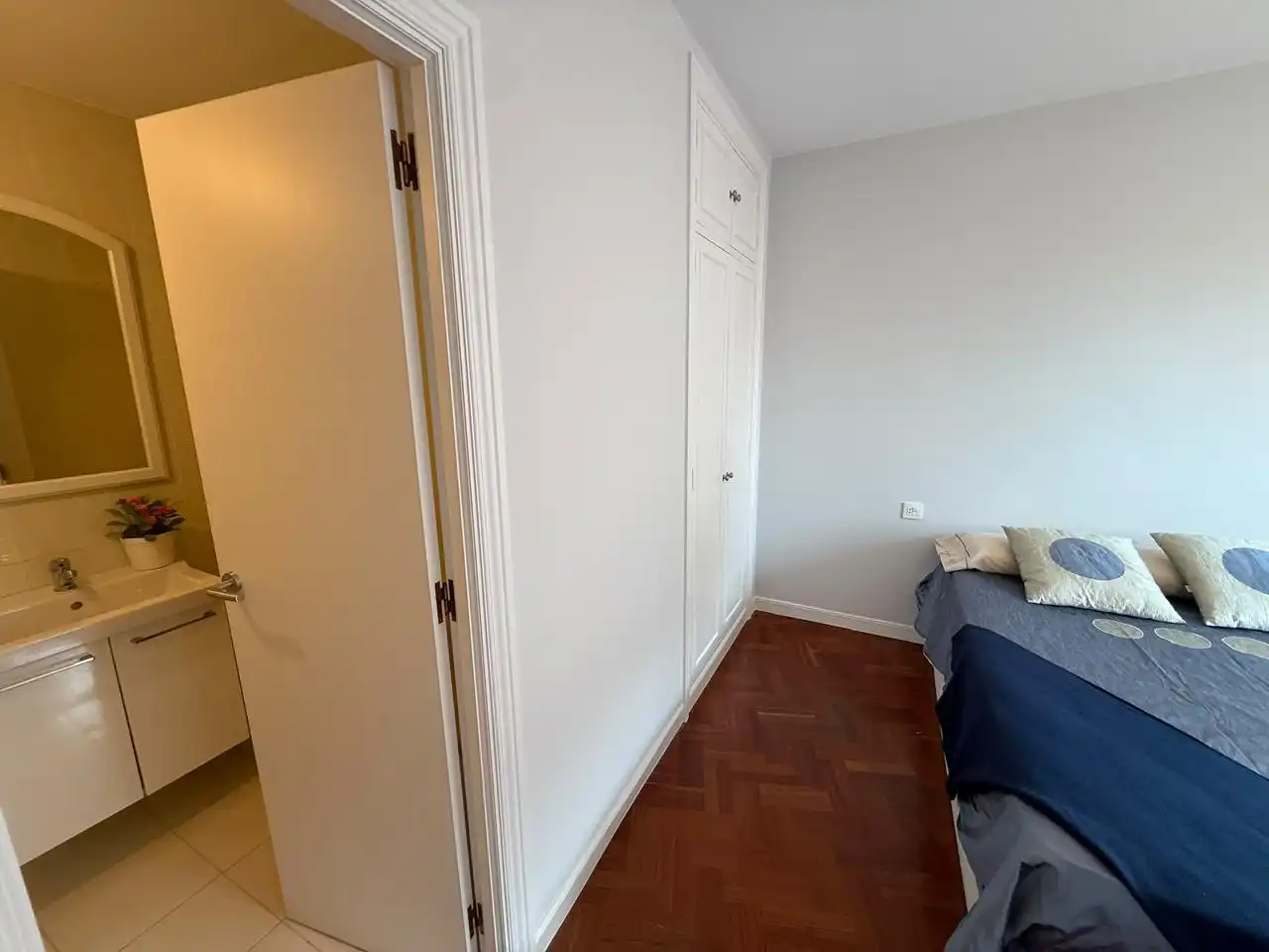 Habitación de Piso en venta en Castro-Urdiales con Calefacción, Parquet y Balcón