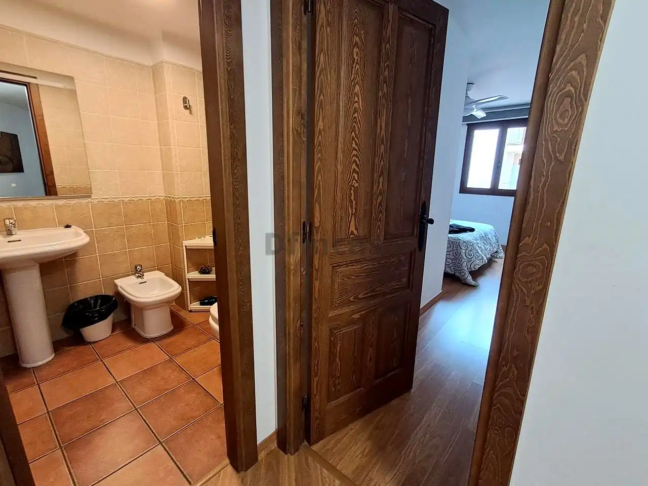 Baño de Piso en venta en Mora de Rubielos con Calefacción y Amueblado