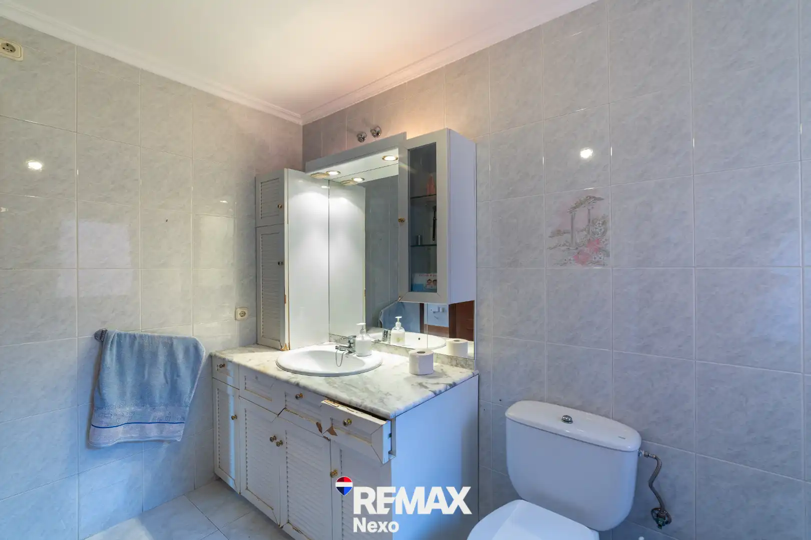 Bathroom of Flat for sale in Matapozuelos  with Heating, Furnished and Oven