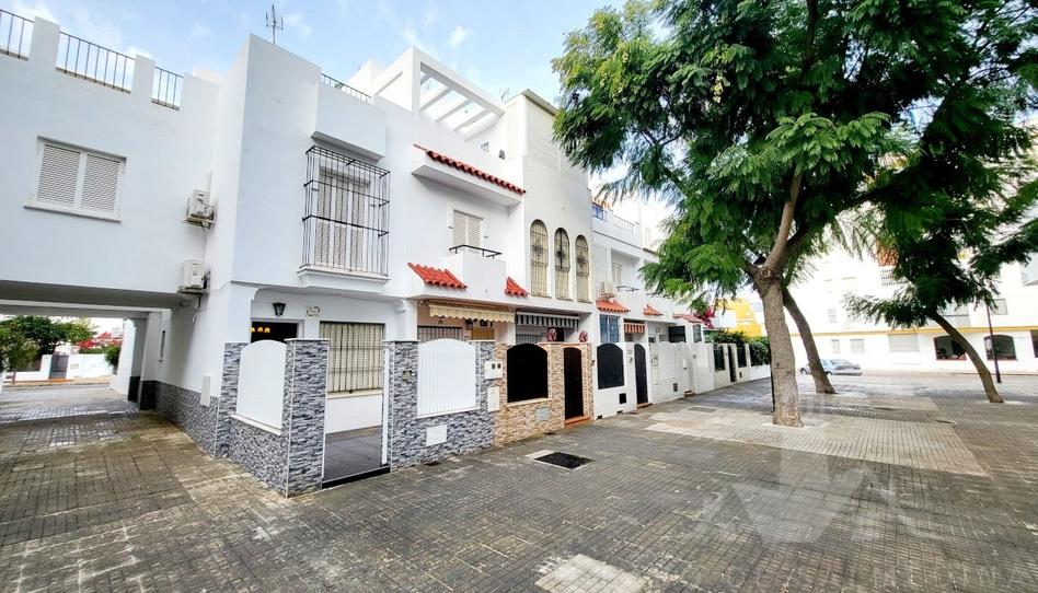 Foto 1 de Casa adosada en venta en Calle Gracia Montes, Playa Cruz del Mar, Cádiz