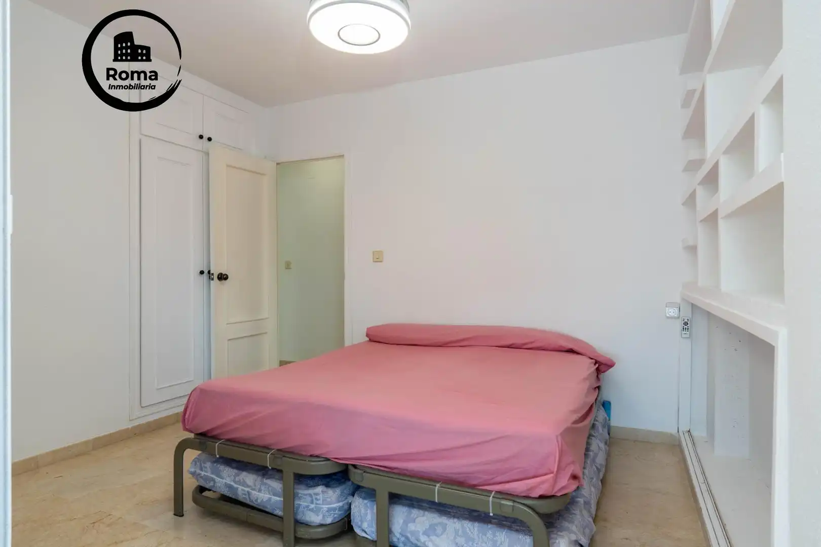 Bedroom of Houses for sale in Almuñécar  with Community pool