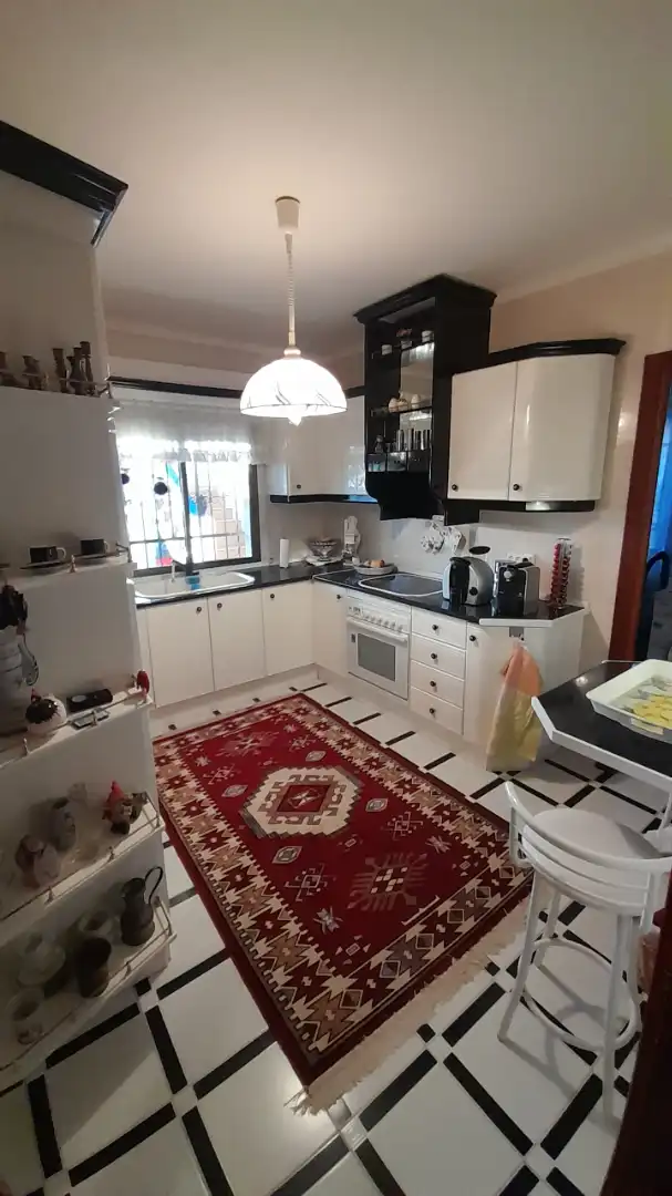 Cuina de Casa o xalet en venda en Vélez-Málaga amb Aire condicionat, Calefacció i Jardí privat