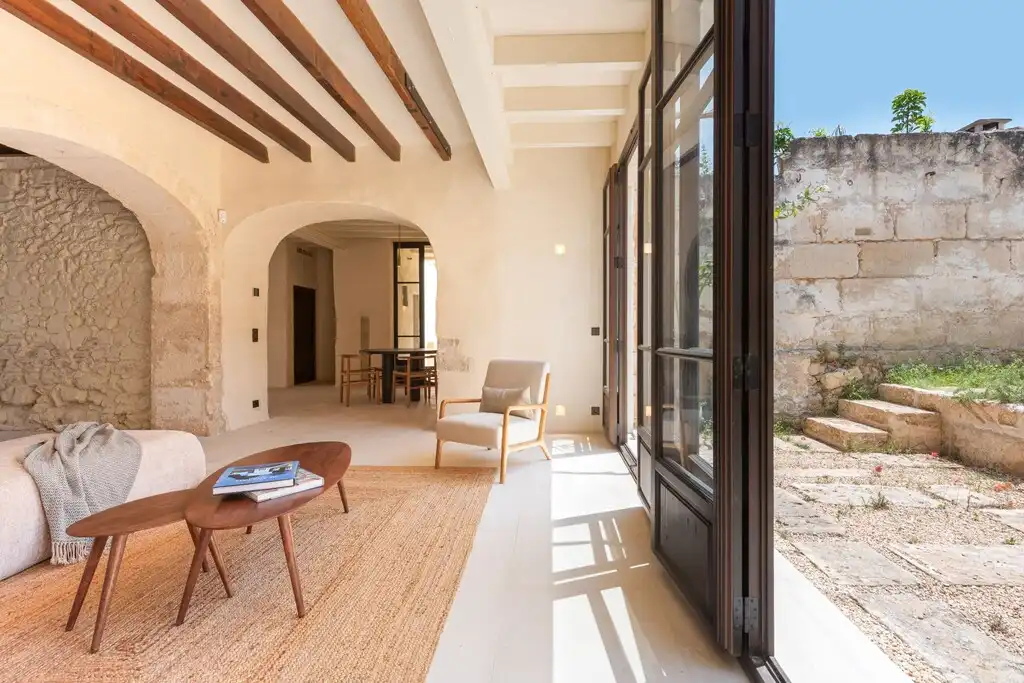 Terraza de Finca rústica en venta en Selva con Aire acondicionado, Calefacción y Jardín privado