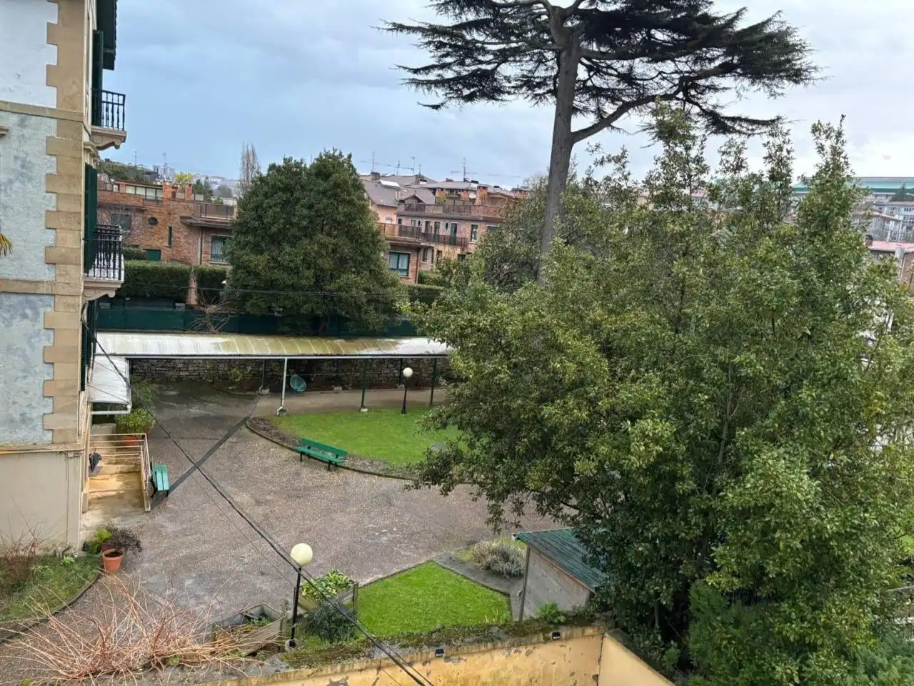 Jardí de Estudi en venda en Donostia - San Sebastián  amb Parquet