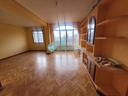 Pis en venda en Segovia Capital amb Calefacció, Parquet i Balcó