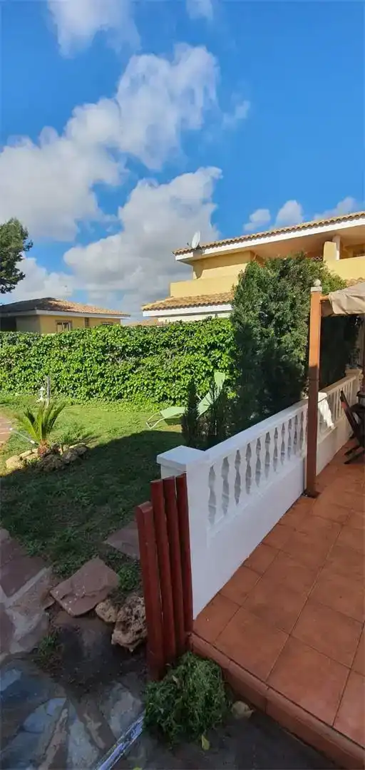 Jardí de Casa o xalet en venda en La Pobla de Vallbona amb Aire condicionat, Piscina i Balcó