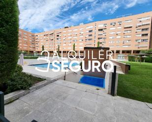 Exterior view of Flat to rent in Alcorcón  with Air Conditioner, Terrace and Swimming Pool