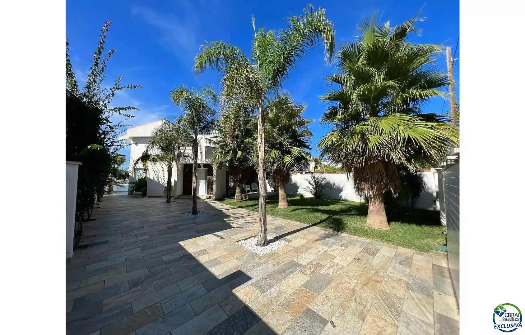 House with pool for sale in Carrer Falconera 24, imagen 3