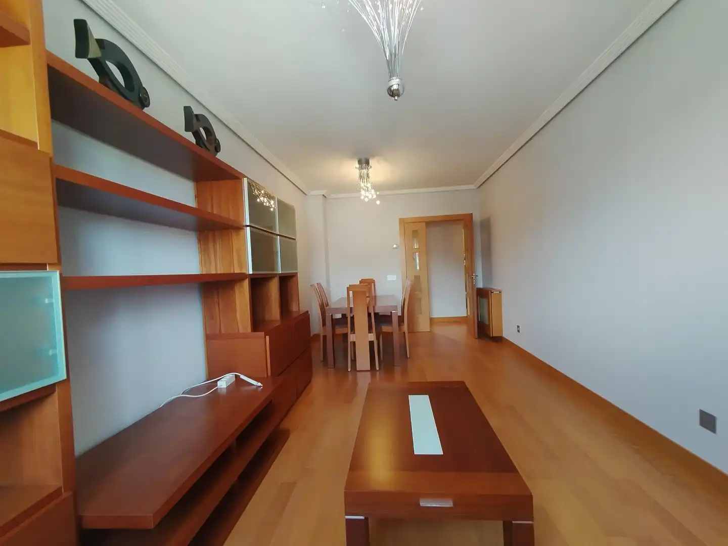 Sala de estar de Piso de alquiler en Valladolid con Calefacción, Parquet y Amueblado