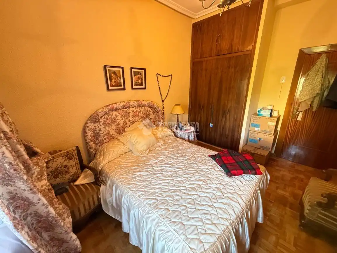 Habitación de Piso en venta en Talavera de la Reina con Aire acondicionado, Calefacción y Amueblado