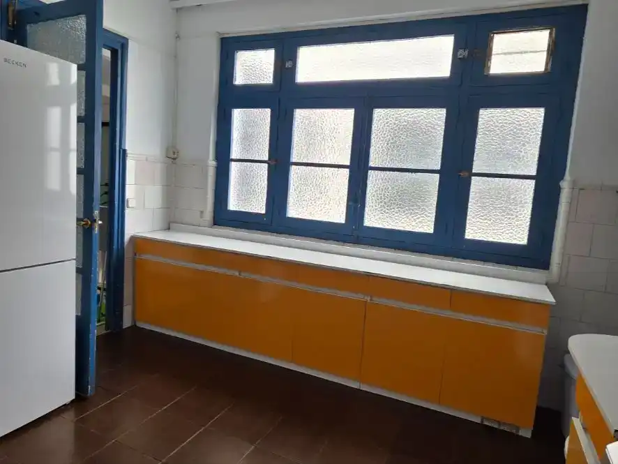Küche von Wohnung zur Miete in Oviedo 