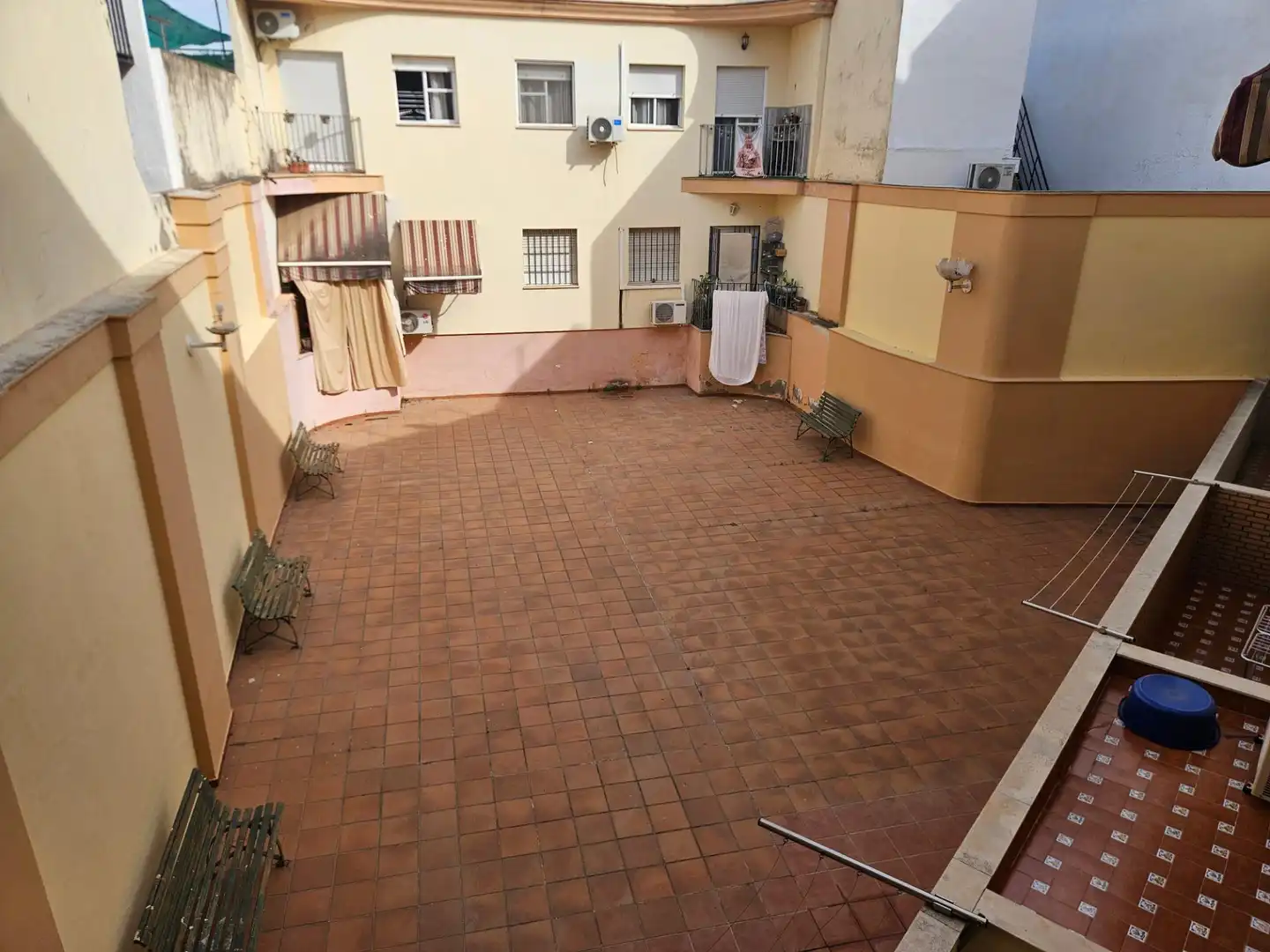 Terrasse von Wohnung zur Miete in Dos Hermanas mit Klimaanlage, Terrasse und Möbliert