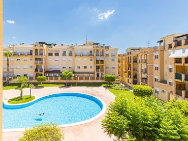 Pis amb piscina en venda a Altorreal - El Chorrico