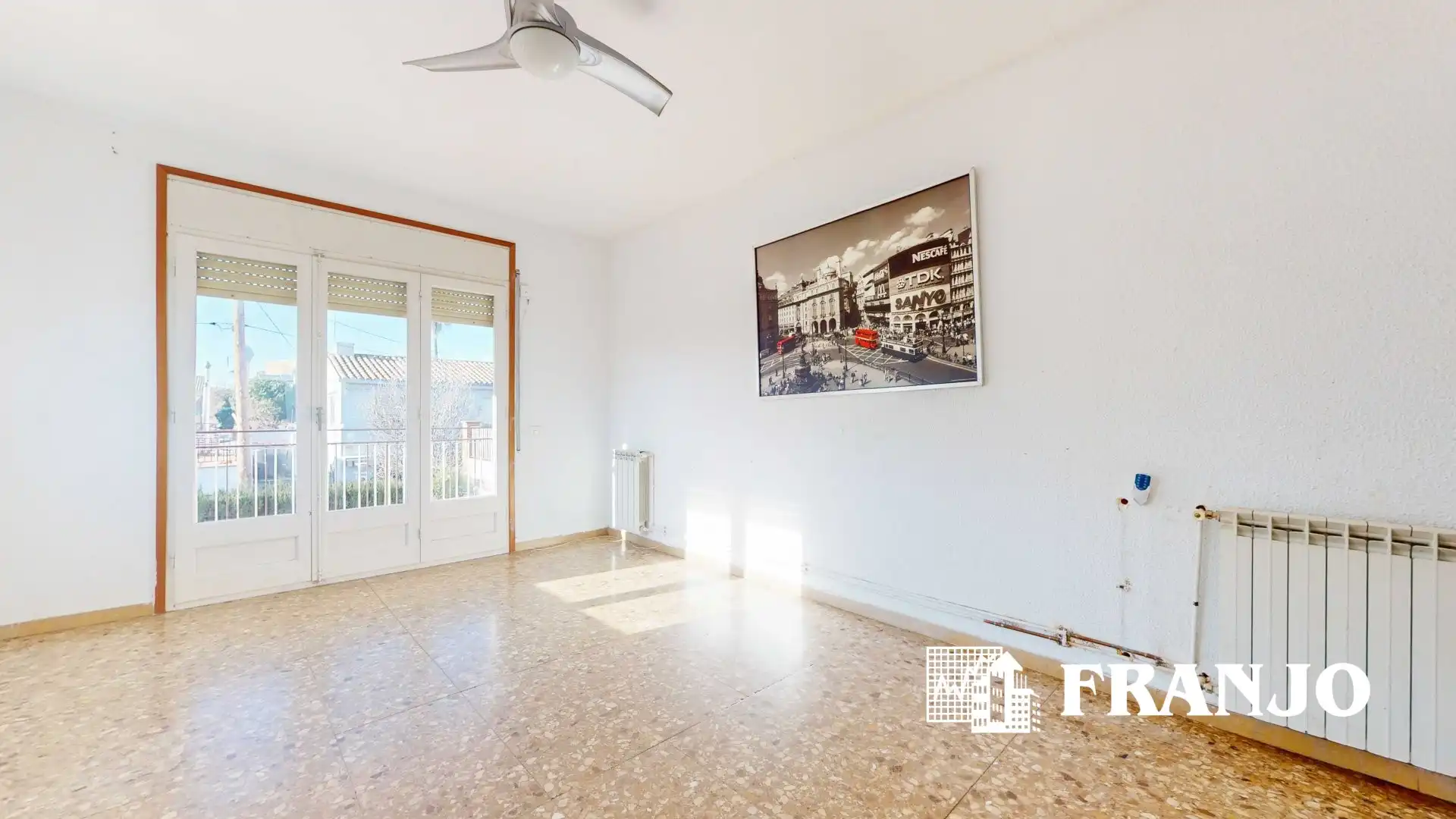 Sala de estar de Casa o chalet en venta en Barberà del Vallès con Calefacción, Terraza y Trastero