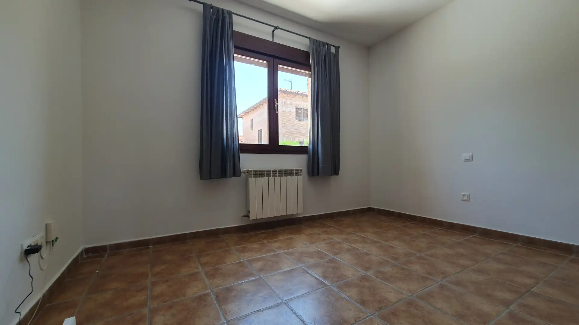 Dormitori de Casa adosada en venda en Olías del Rey amb Aire condicionat, Calefacció i Jardí privat