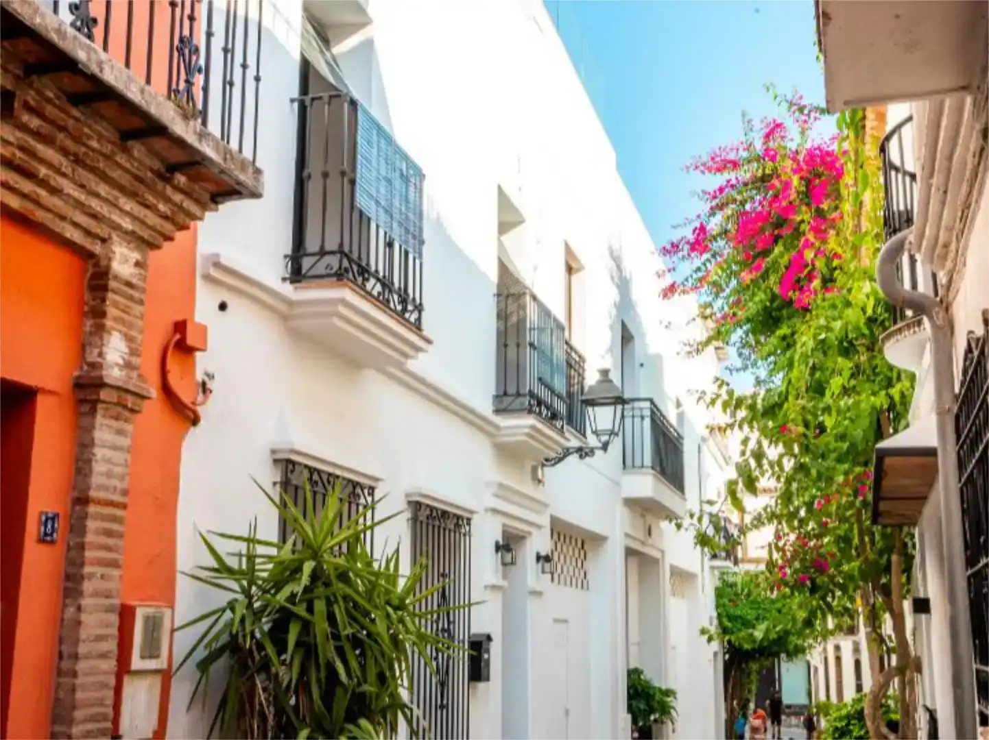 Exterior view of Flat for rent in Marbella  with Air Conditioner, Parquet flooring and Swimming Pool