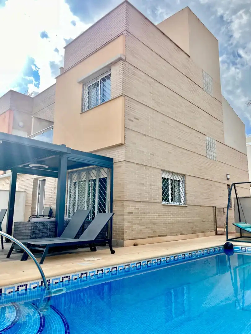 Casa pareada con terraza en venta en El Mojón, imagen 2