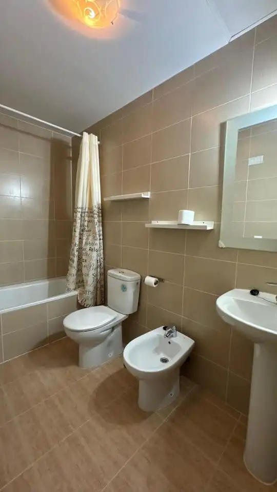 Baño de Dúplex en venta en Torrejón del Rey con Calefacción, Amueblado y Piscina comunitaria