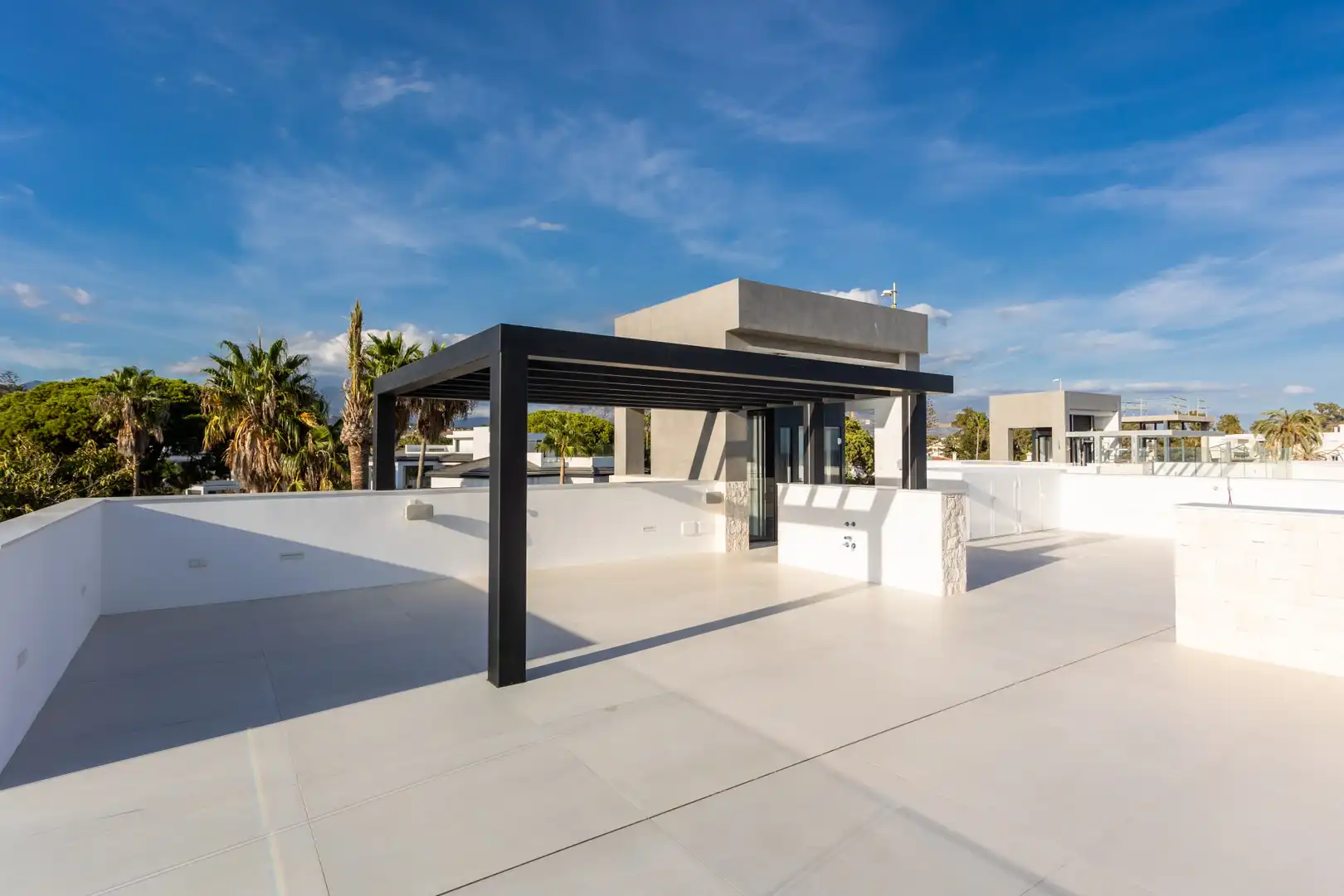 Terrace of Houses for sale in Marbella  with Air Conditioner, Terrace and Storage room