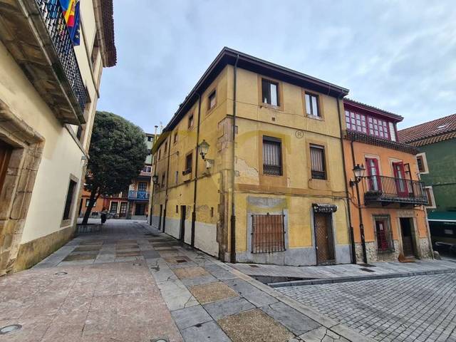 Edificio en Venta en Calle Salamanca en Cimadevilla
