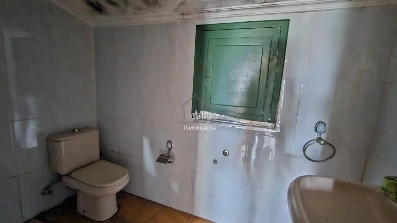 Badezimmer von Haus oder Chalet zum Verkauf in Ferrol mit Privatgarten