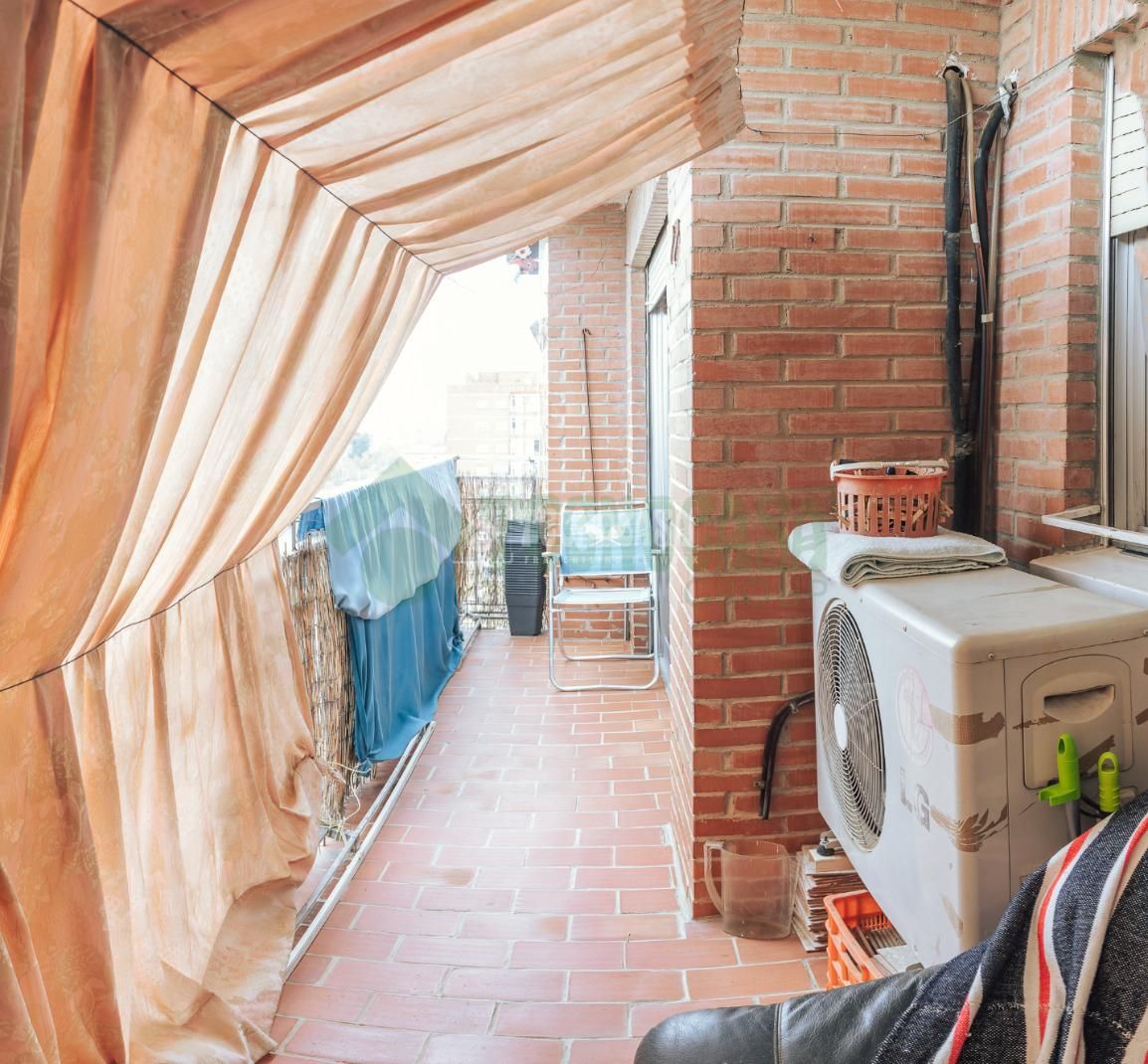 Terrassa de Pis en venda en  Granada Capital amb Balcó