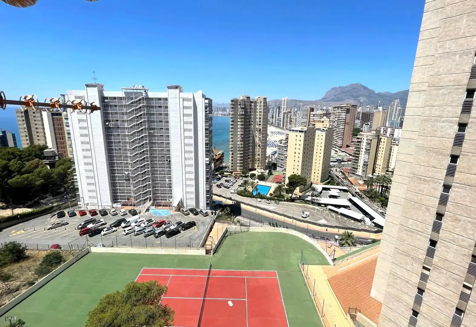 Vista exterior de Apartament en venda en Benidorm amb Aire condicionat, Moblat i Balcó