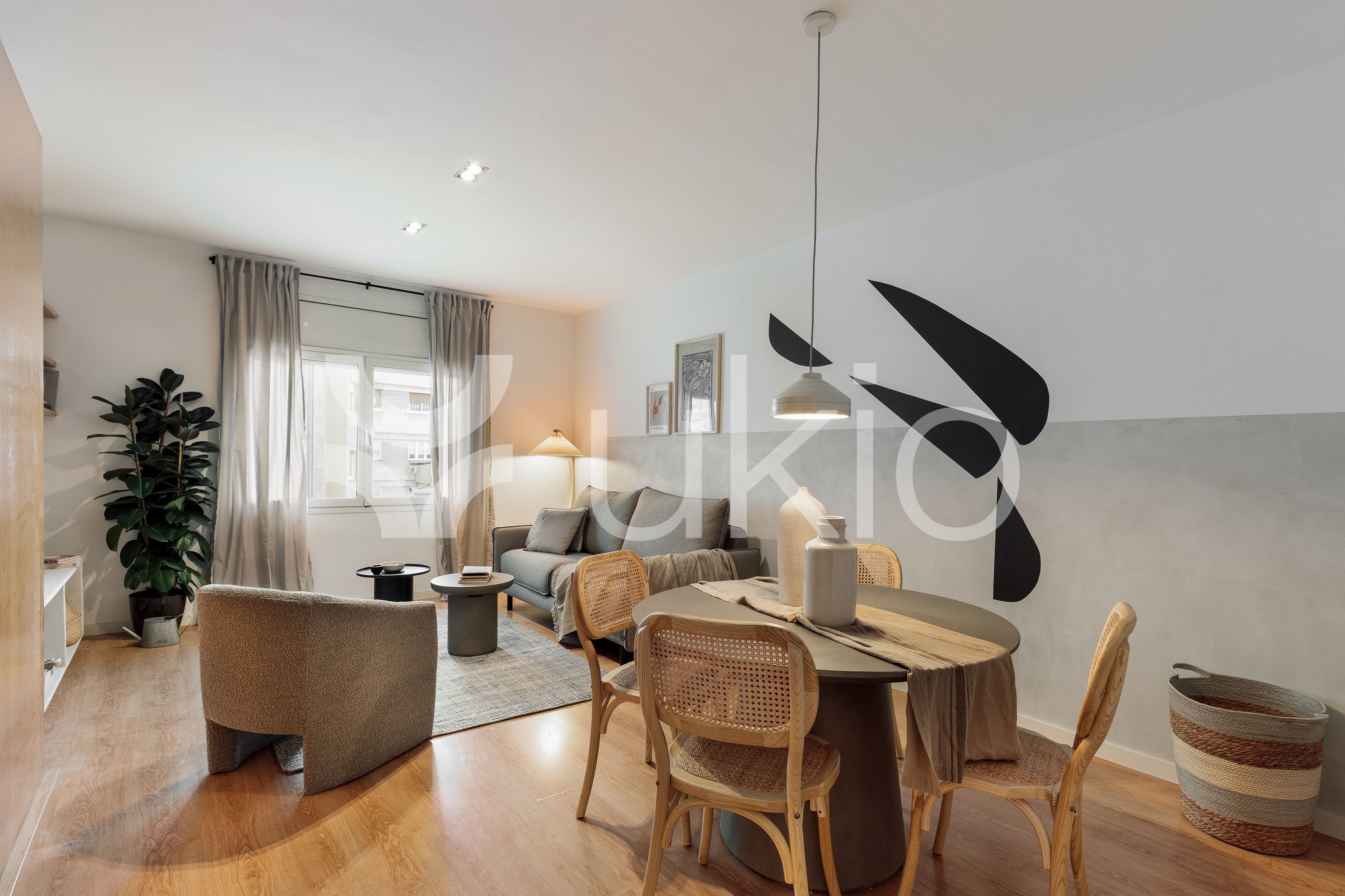 Sala d'estar de Apartament de lloguer en  Barcelona Capital amb Aire condicionat, Calefacció i Moblat