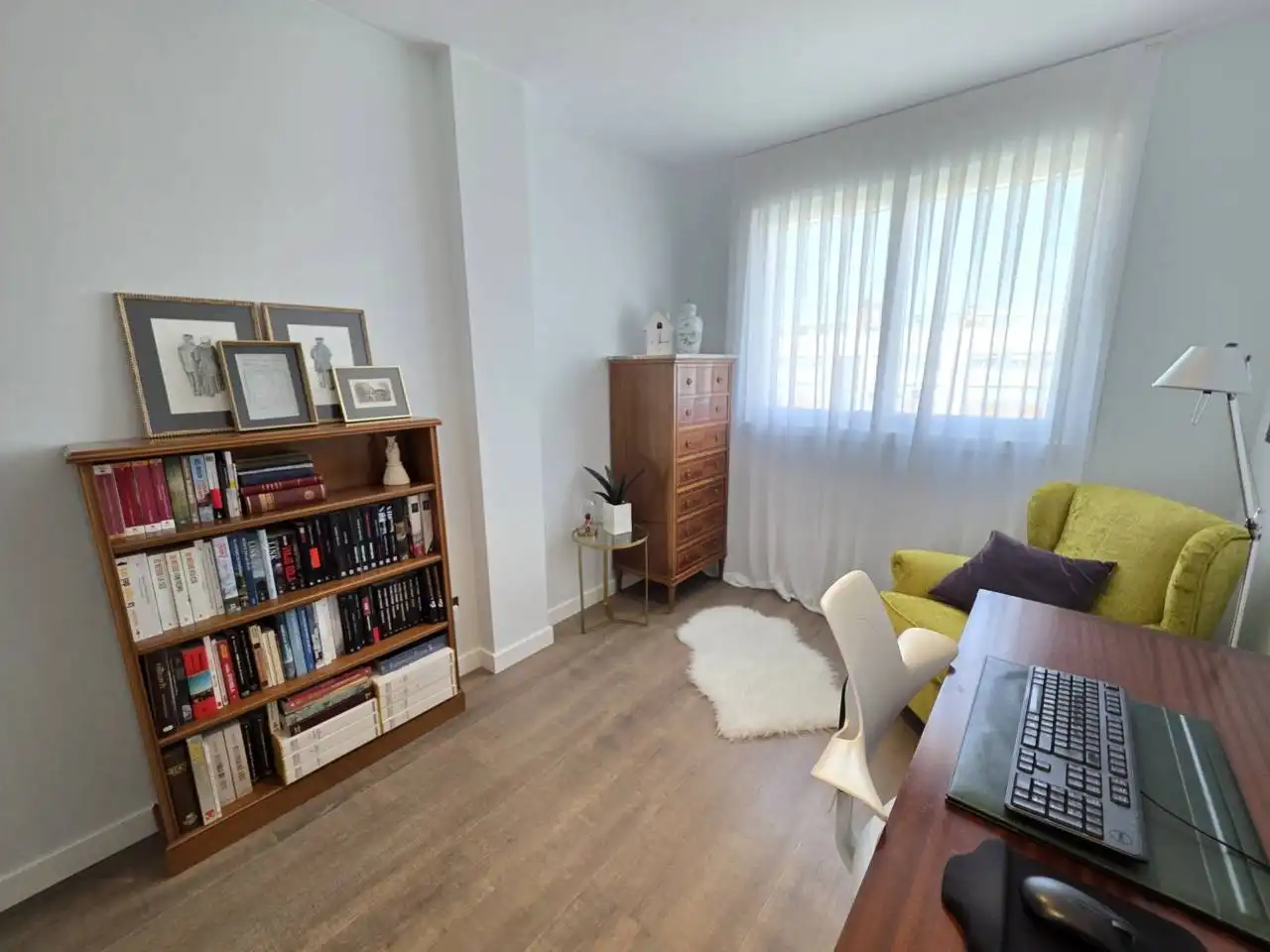 Bedroom of Attic for sale in Zaragoza  with Air Conditioner, Heating and Parquet flooring