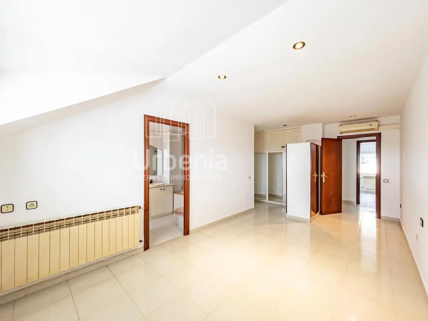 Casa con piscina en venta en Nucli Urbà, imagen 27