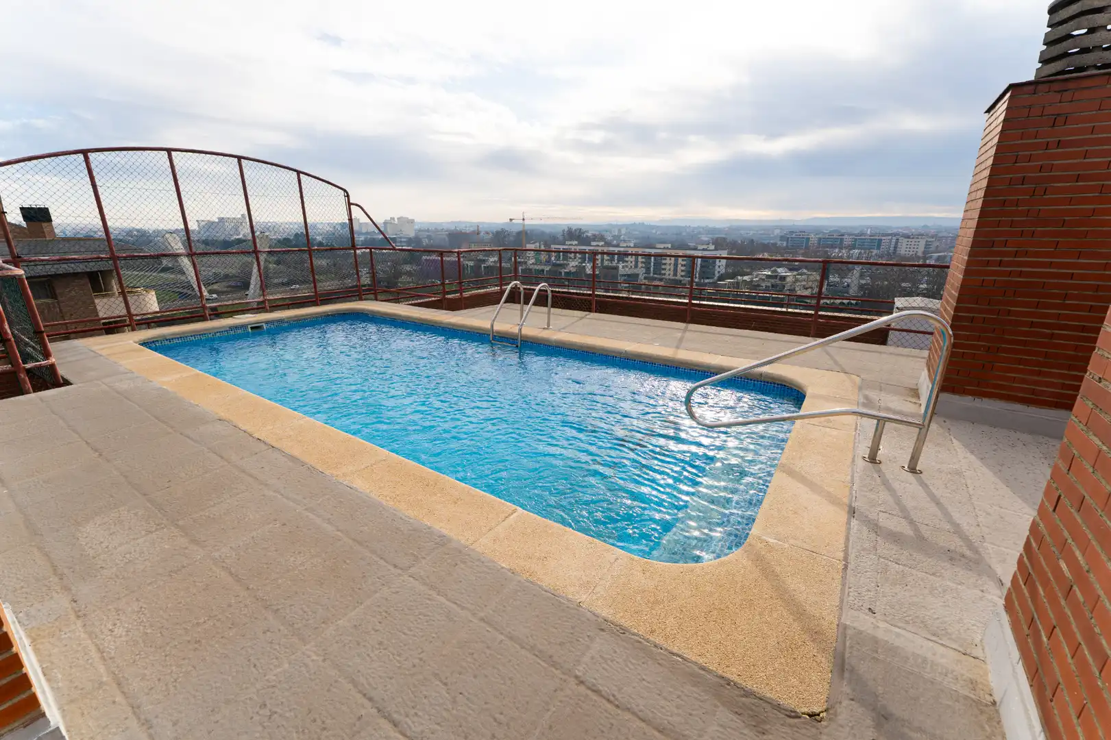 Swimming pool of Flat for sale in Lleida  with Air Conditioner, Heating and Parquet flooring