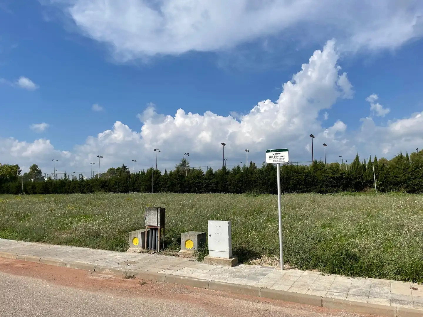 Terreny residencial en venda a Pacs del Penedès, imagen 2