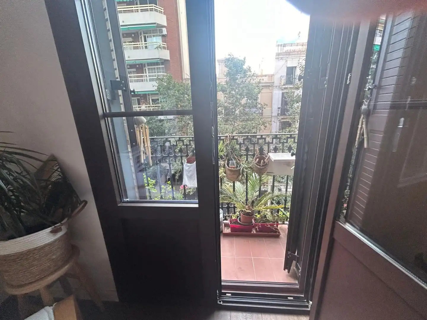 Terrassa de Pis de lloguer en  Barcelona Capital amb Aire condicionat i Balcó