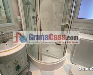 Bathroom of Flat to rent in  Granada Capital  with Air Conditioner