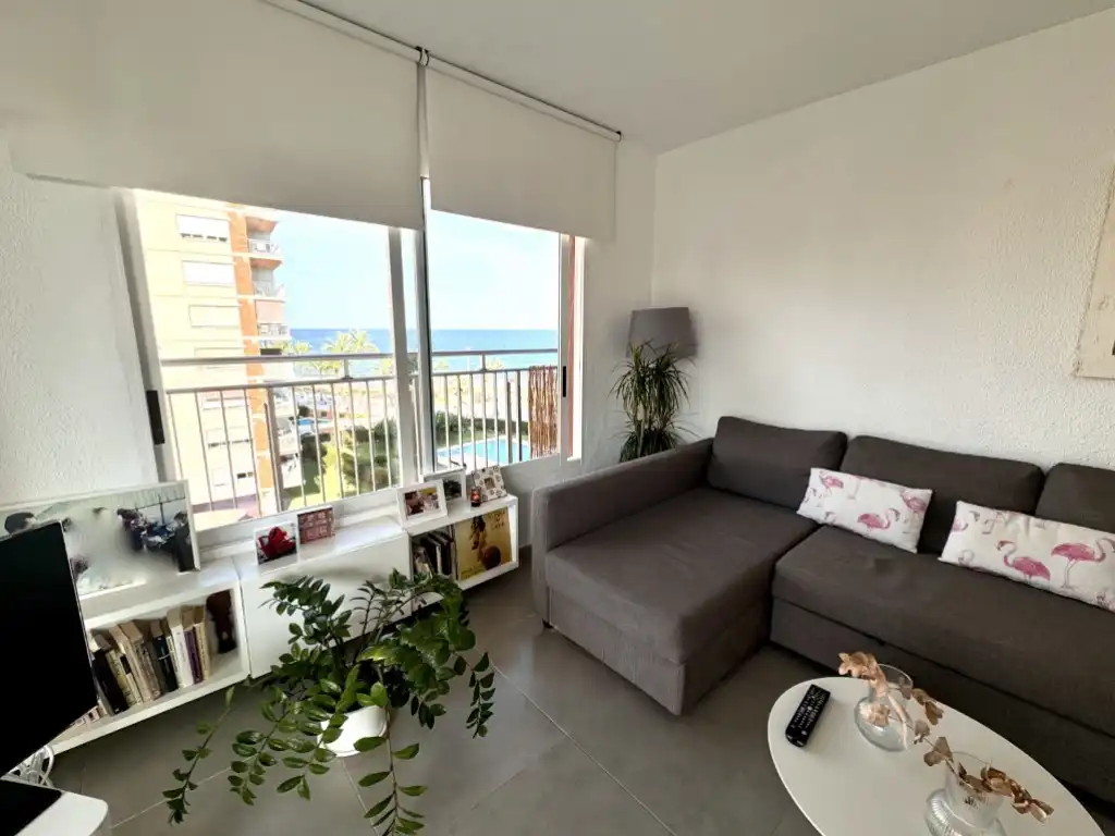 Sala de estar de Apartamento de alquiler en Benicasim / Benicàssim con Terraza, Amueblado y Horno