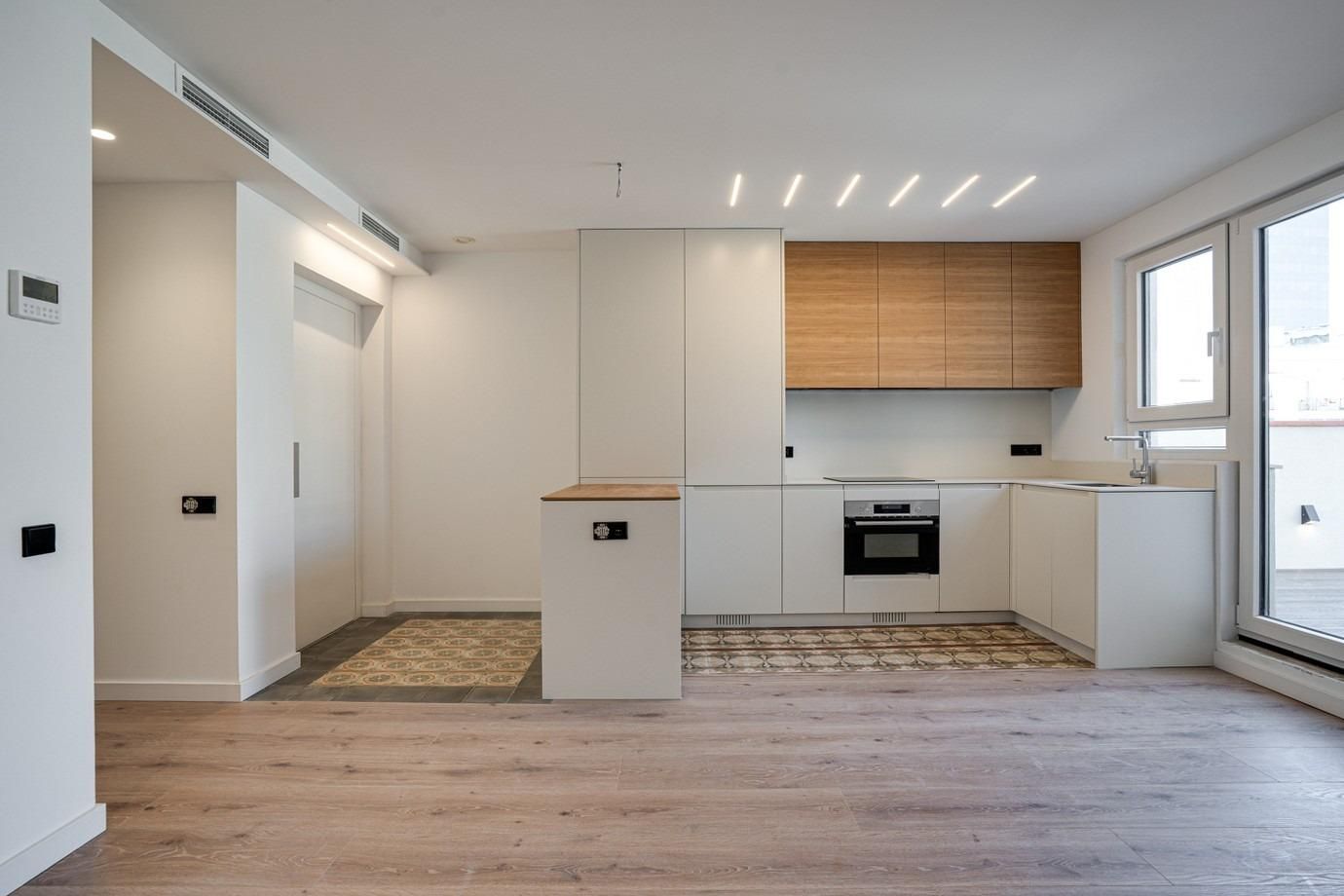 Kitchen of Attic for sale in  Barcelona Capital  with Air Conditioner and Terrace