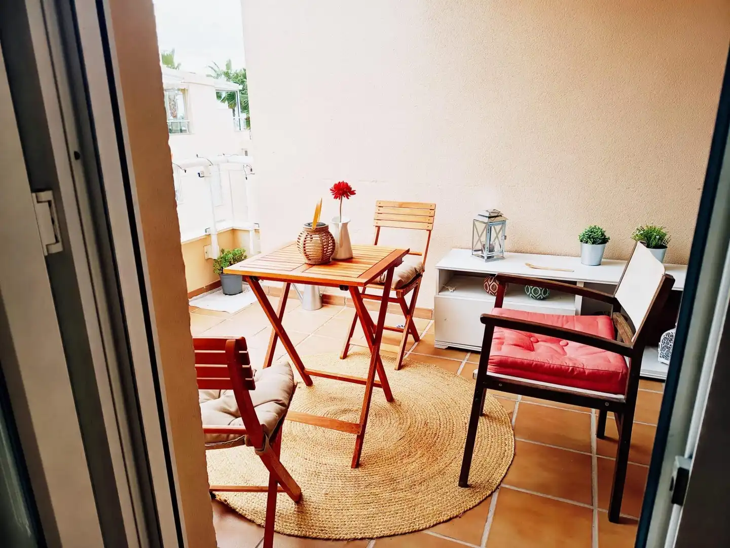 Terraza de Apartamento de alquiler en El Ejido con Aire acondicionado, Calefacción y Jardín privado